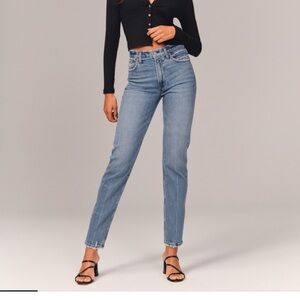 A&F High Rise Mom Jeans (Mid Wash)